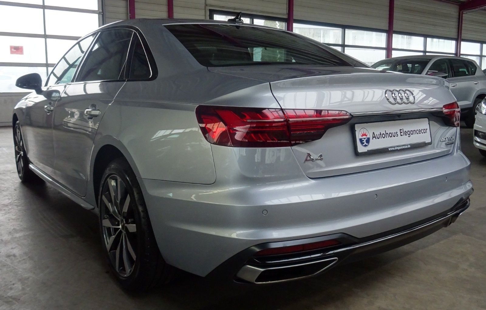 Audi A4 40 2.0 TDI QUATTRO*OPTIK SPORT PAKET*