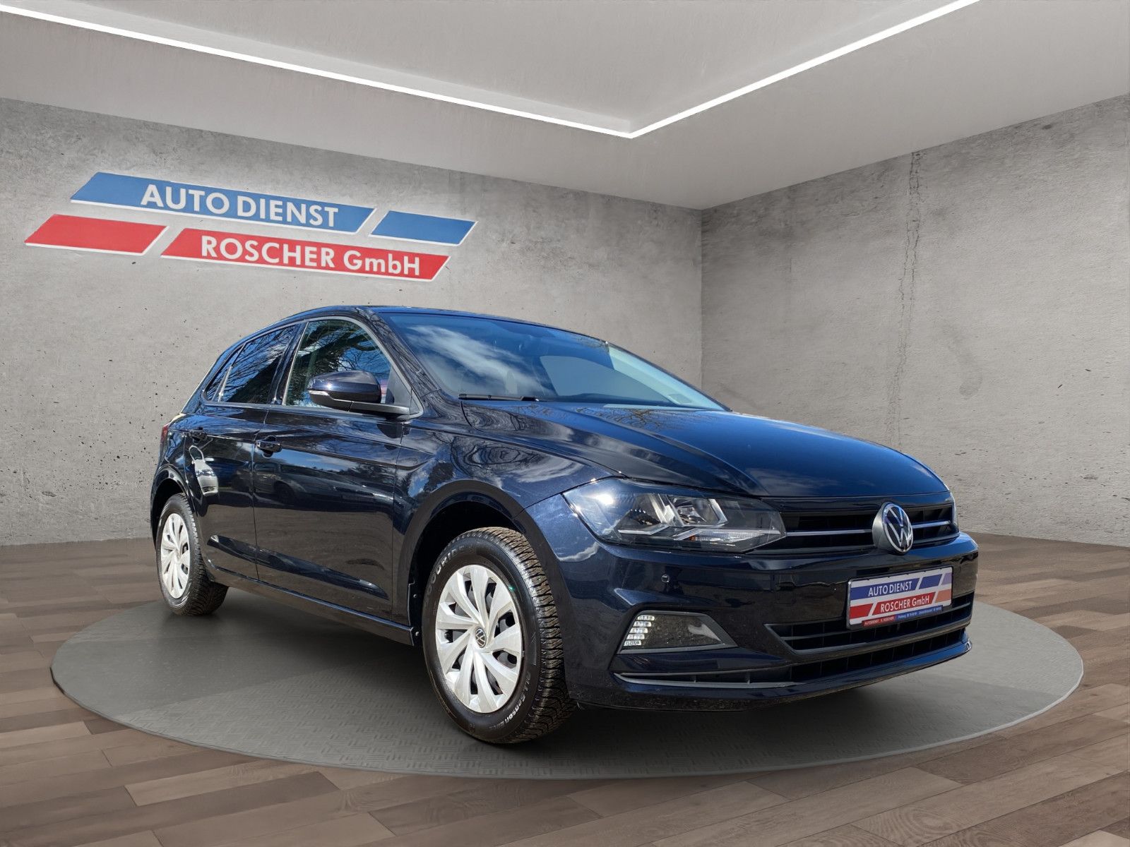 Volkswagen Polo VI Comfortline - Samsaru's Car Outlet