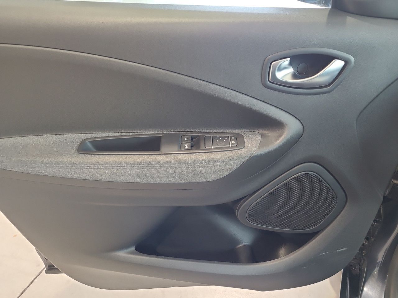 Renault ZOE Experience - Samsaru's Car Outlet