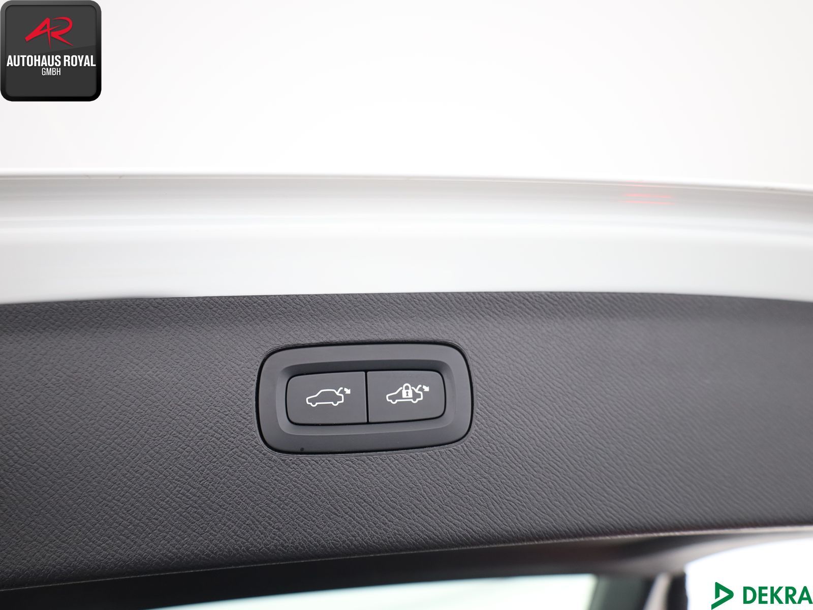 Volvo XC 90 2.0 T8 AWD RECHARGE R DESIGN 7 SITZE,H/K