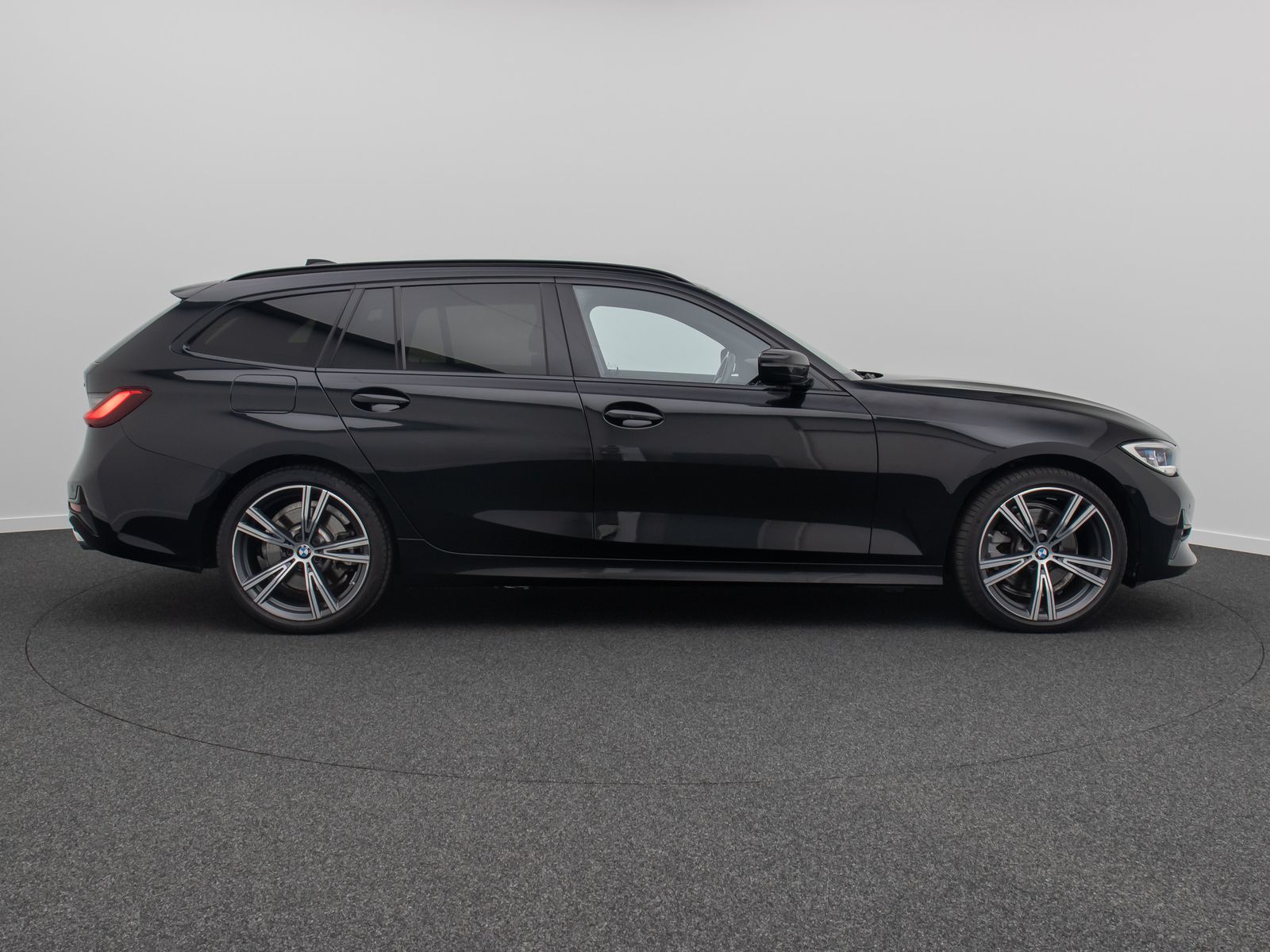 BMW 320e xD Sport Line - Samsaru's Car Outlet