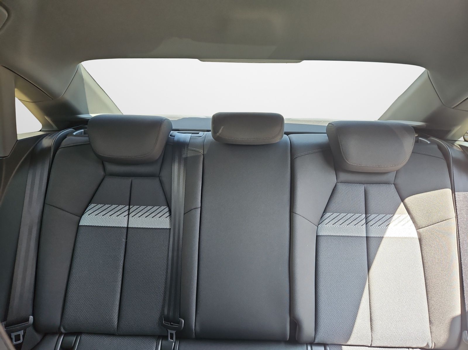 Audi A3 Limousine 35 TFSI S tronic advanced - Samsaru's Car Outlet