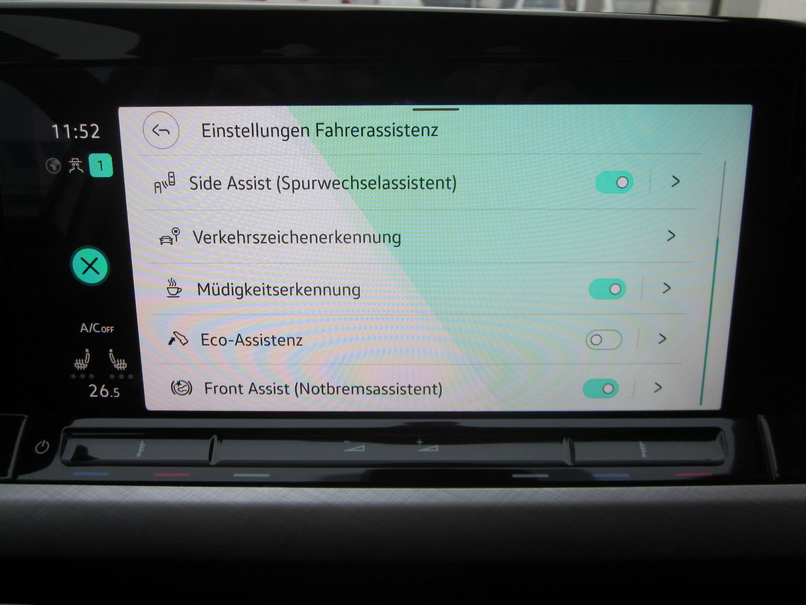 Volkswagen Golf VIII Variant Life - Samsaru's Car Outlet