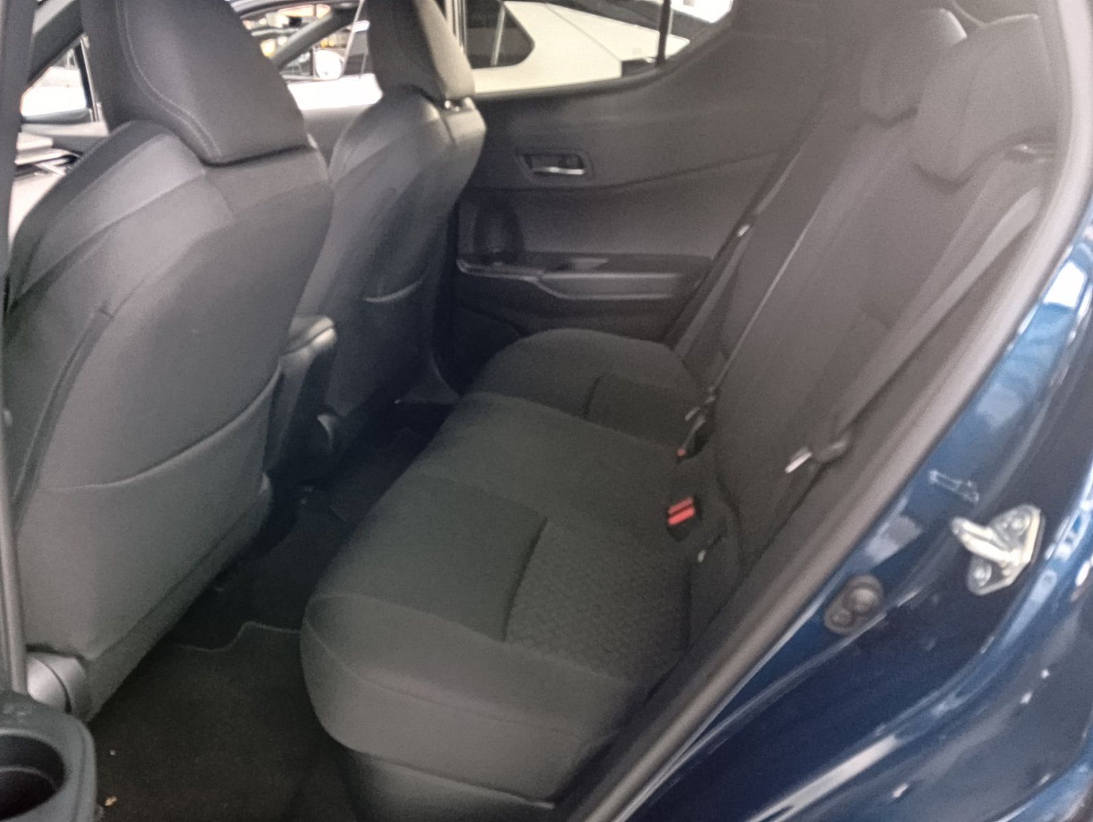 Toyota C-HR 2.0l Hybrid Automatik Team D, Toter Winkel