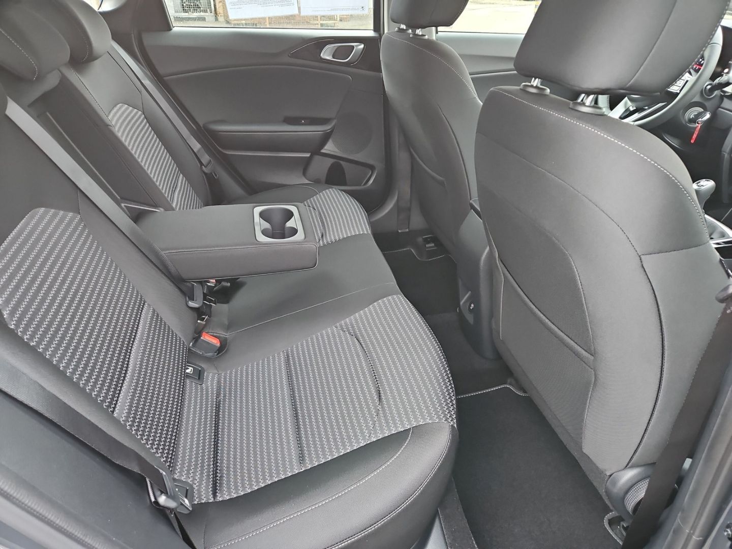 Kia Ceed Lim 1.0T Vision Komfort - Samsaru's Car Outlet