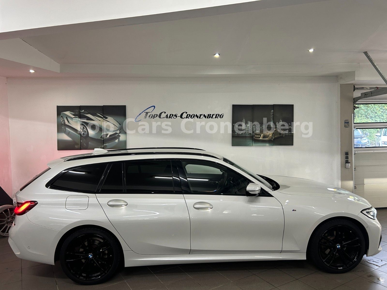 BMW 320d xDrive M Sportpaket - Samsaru's Car Outlet