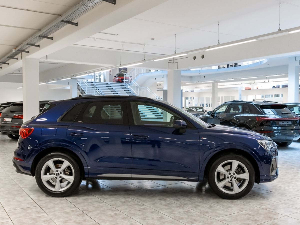 Audi Q3 S line 40 TFSI quattro - Samsaru's Car Outlet