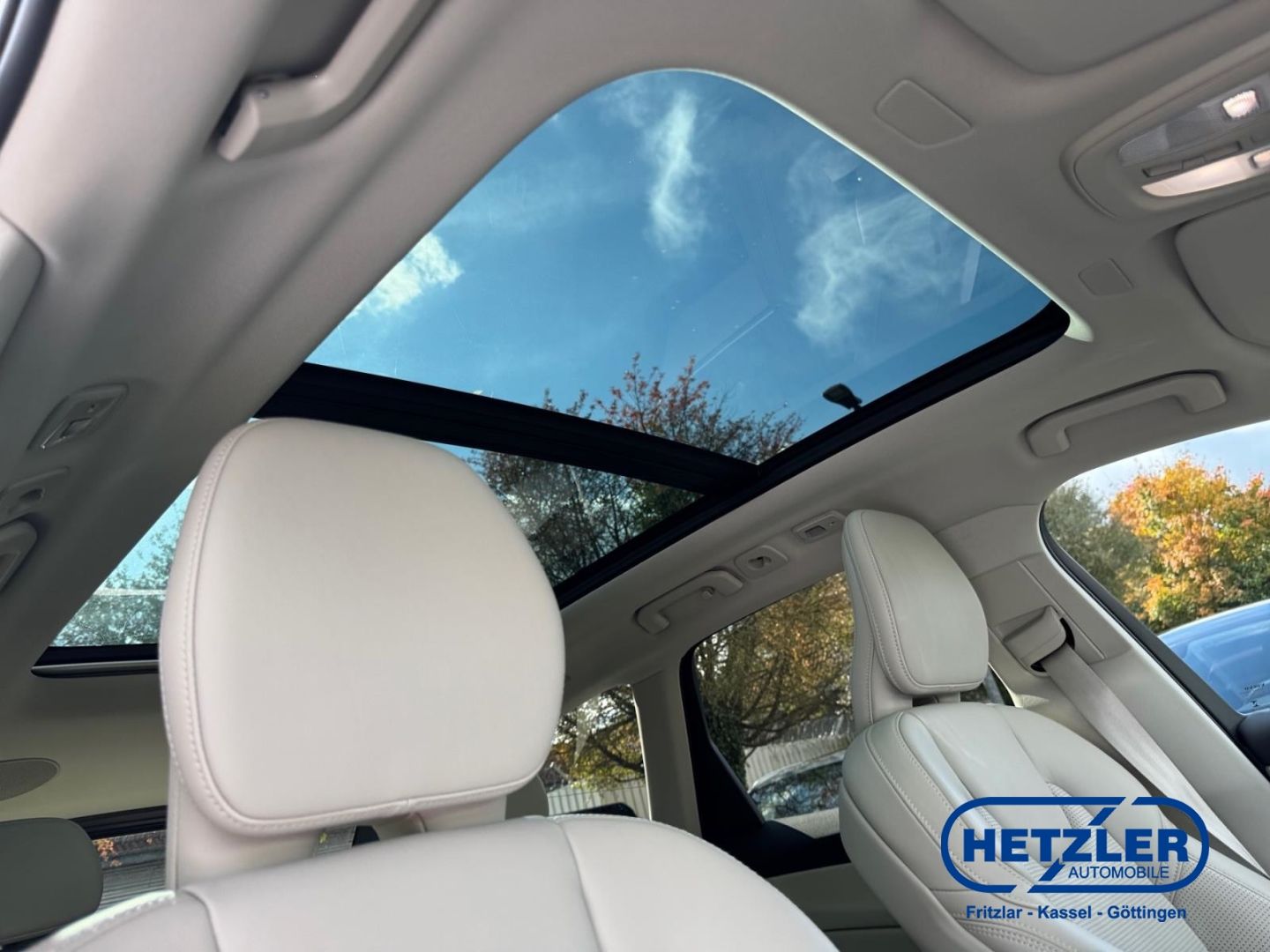 Volvo XC60 T8 AWD Ultimate Bright AHK Standheizung Mas