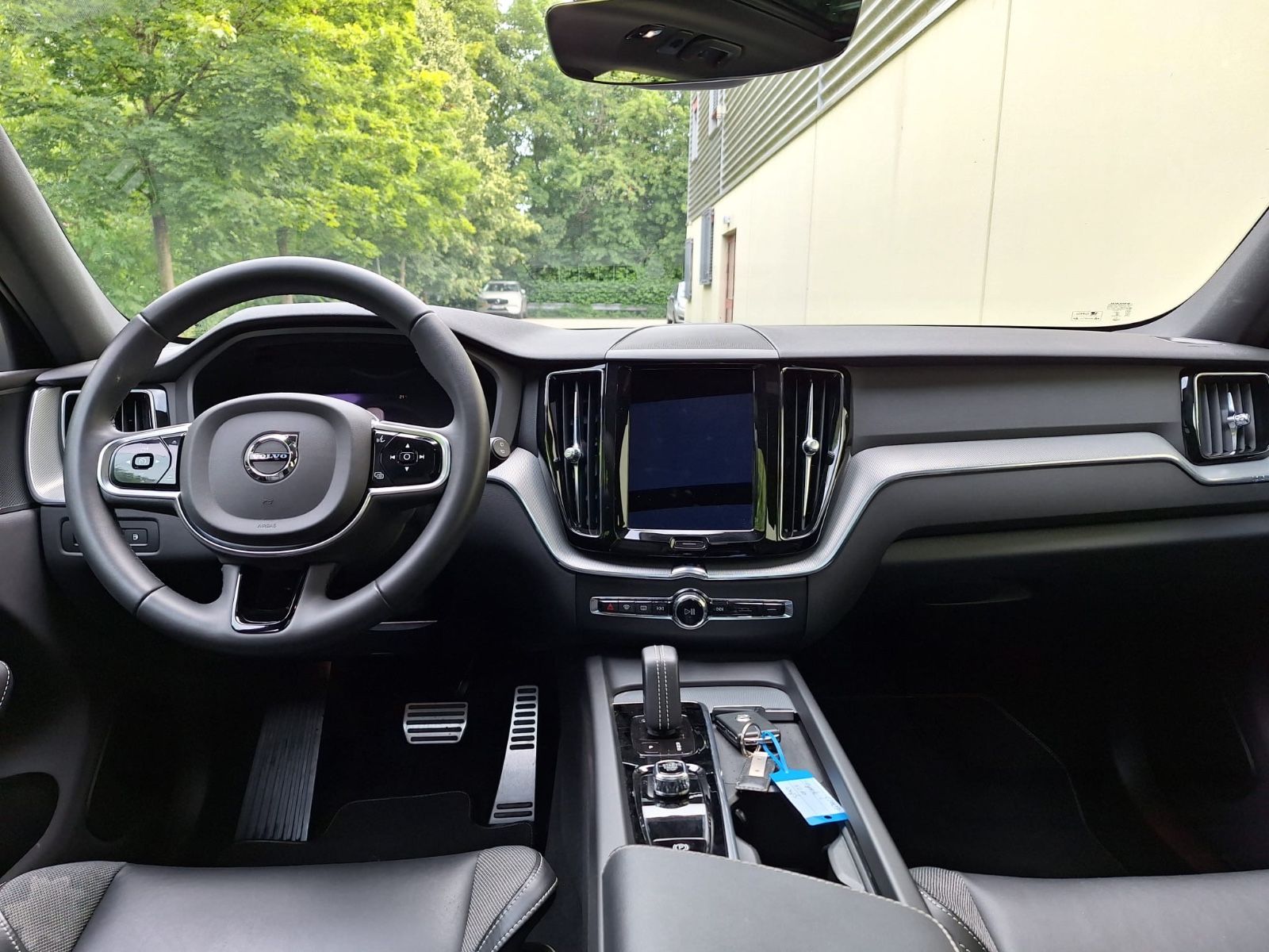 Volvo XC 60 R Design Plug-In Pano. Kamera AHK AWD
