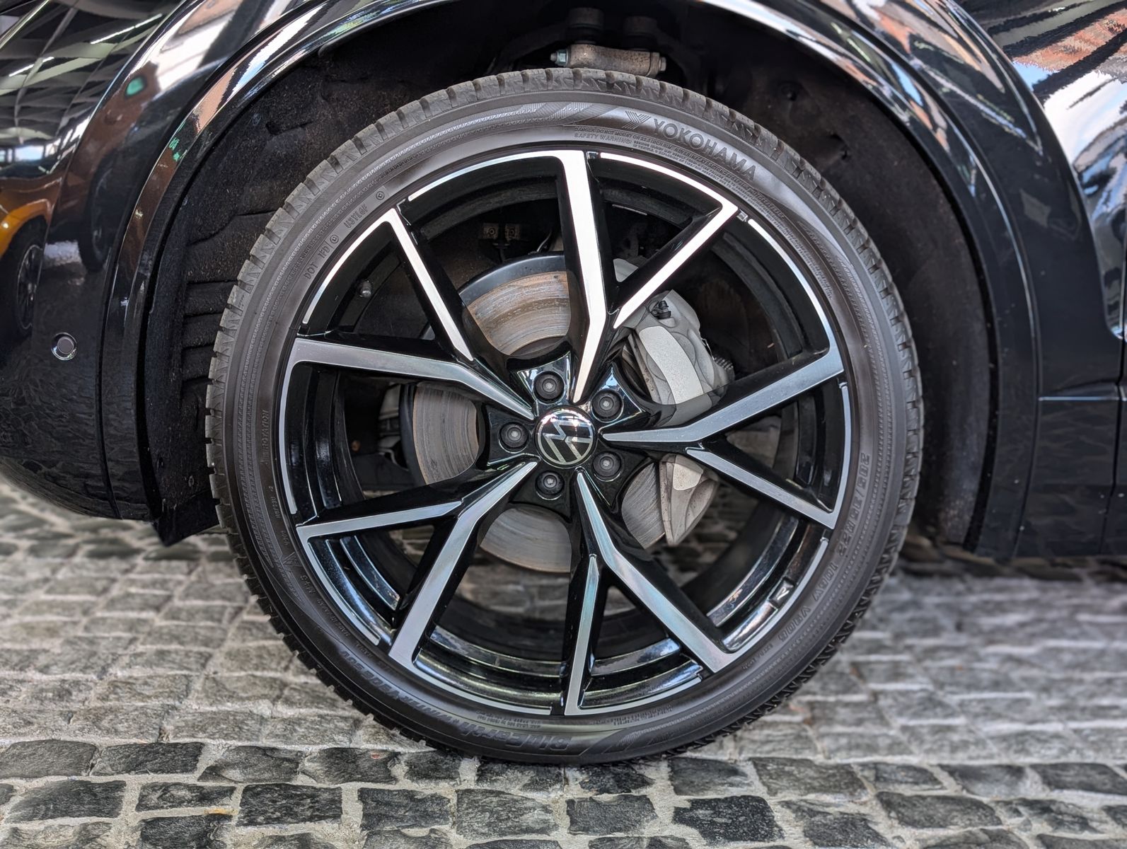 Volkswagen Touareg 3.0TDI 4M R-Line VOLL Black 22" UPE 114T