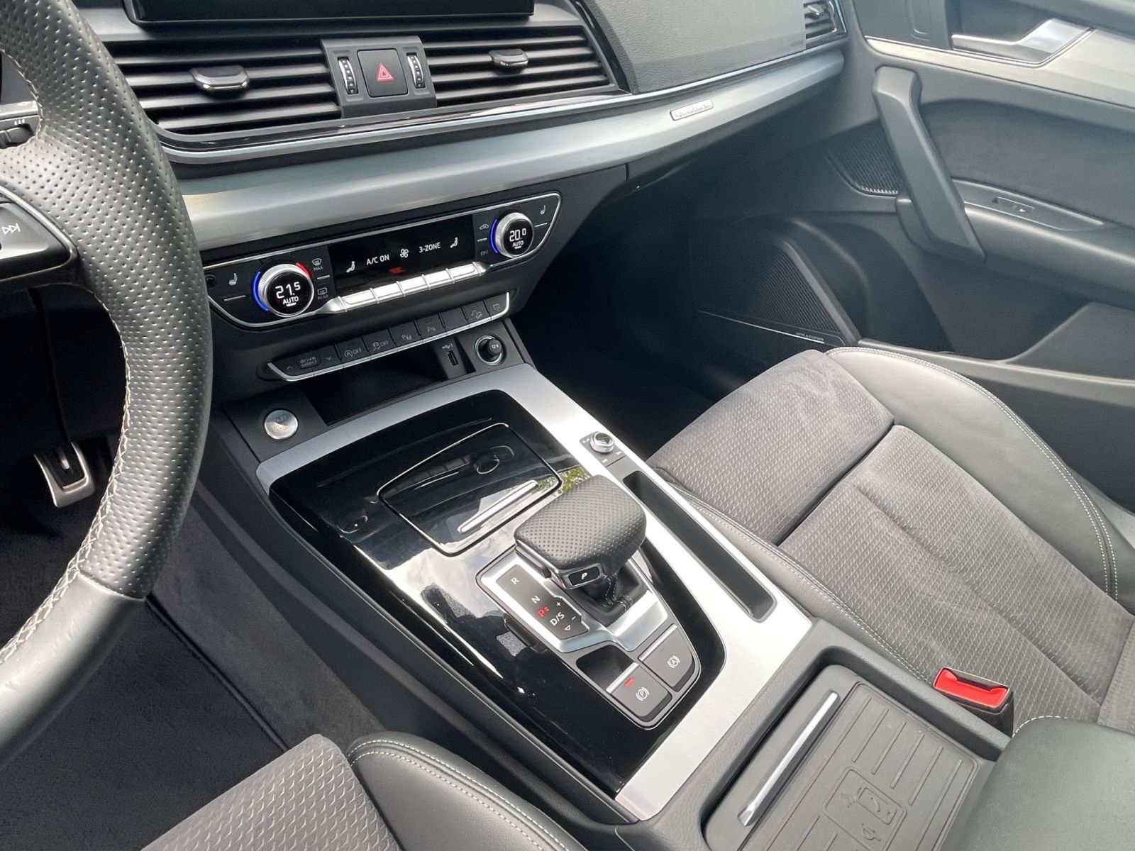 Audi Q5 40 TDI qu S line Matrix B&O Pano HuD AHK 360