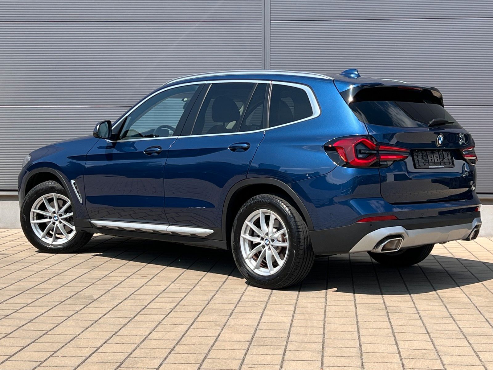 BMW X3 xDrive 20d - Samsaru's Car Outlet