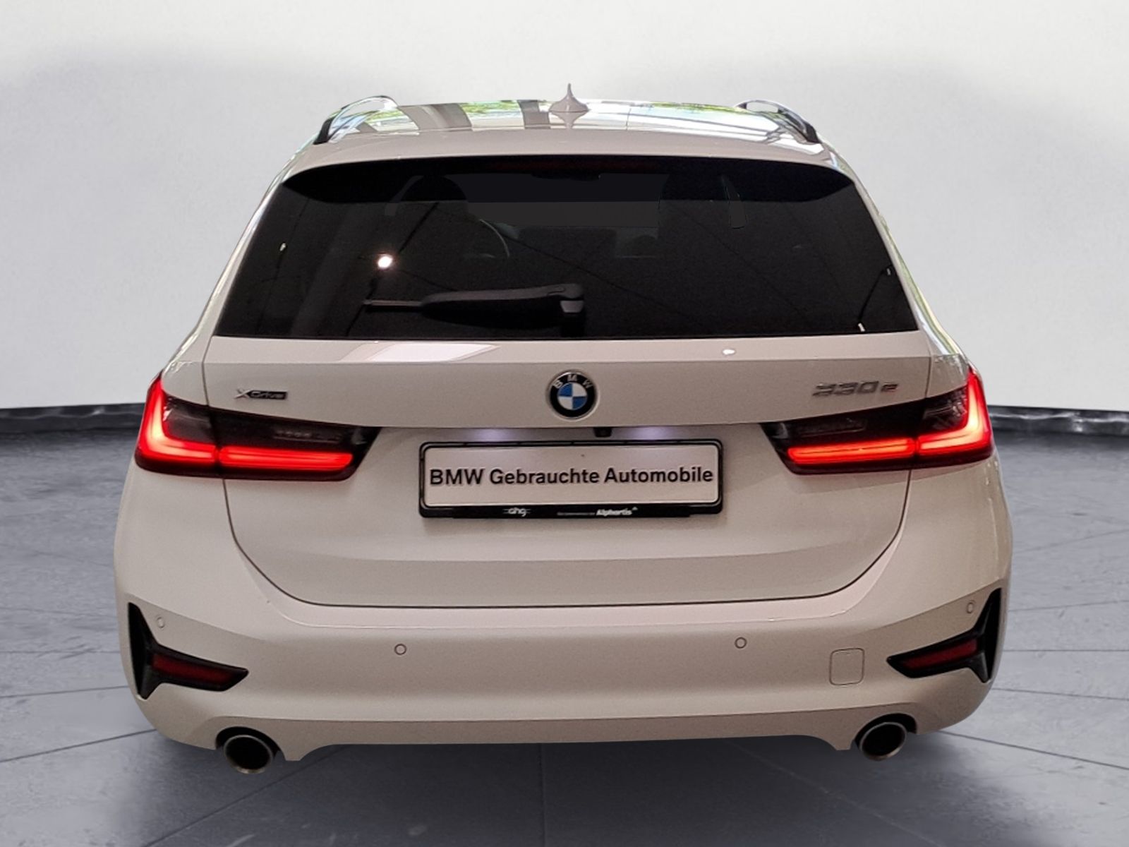 BMW 330e xDrive Touring Sport Line - Samsaru's Car Outlet