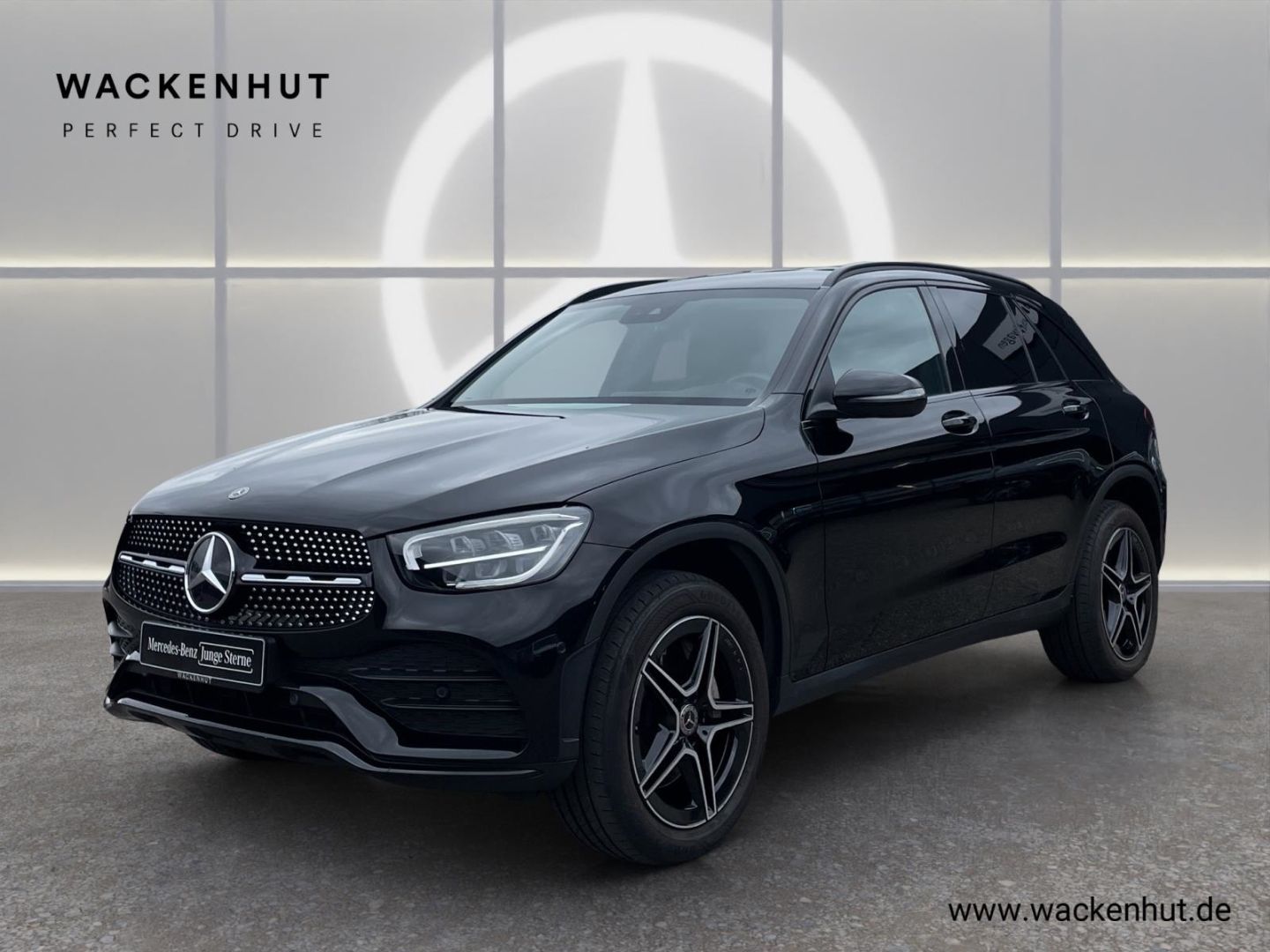 Mercedes-Benz GLC 300 e 4M AMG - Samsaru's Car Outlet