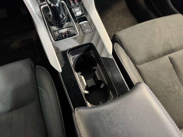 Mitsubishi Eclipse Cross Mitsubishi Plug-In Hybrid Plus MJ2
