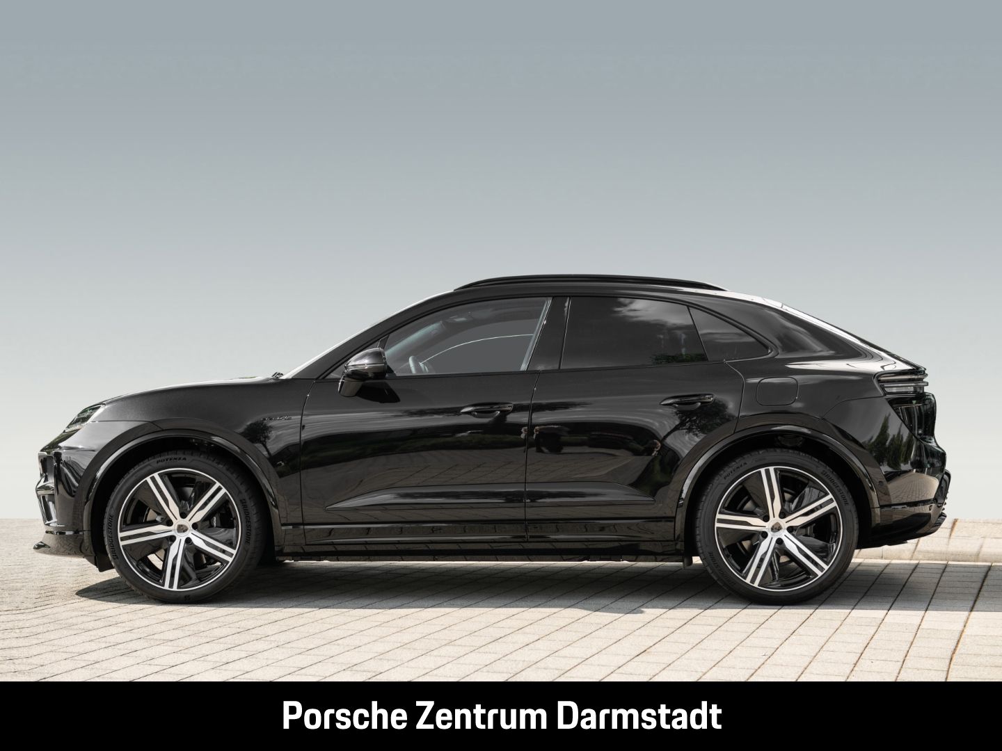 Porsche Macan Turbo BOSE Panoramadach Rückfahrkamera LED