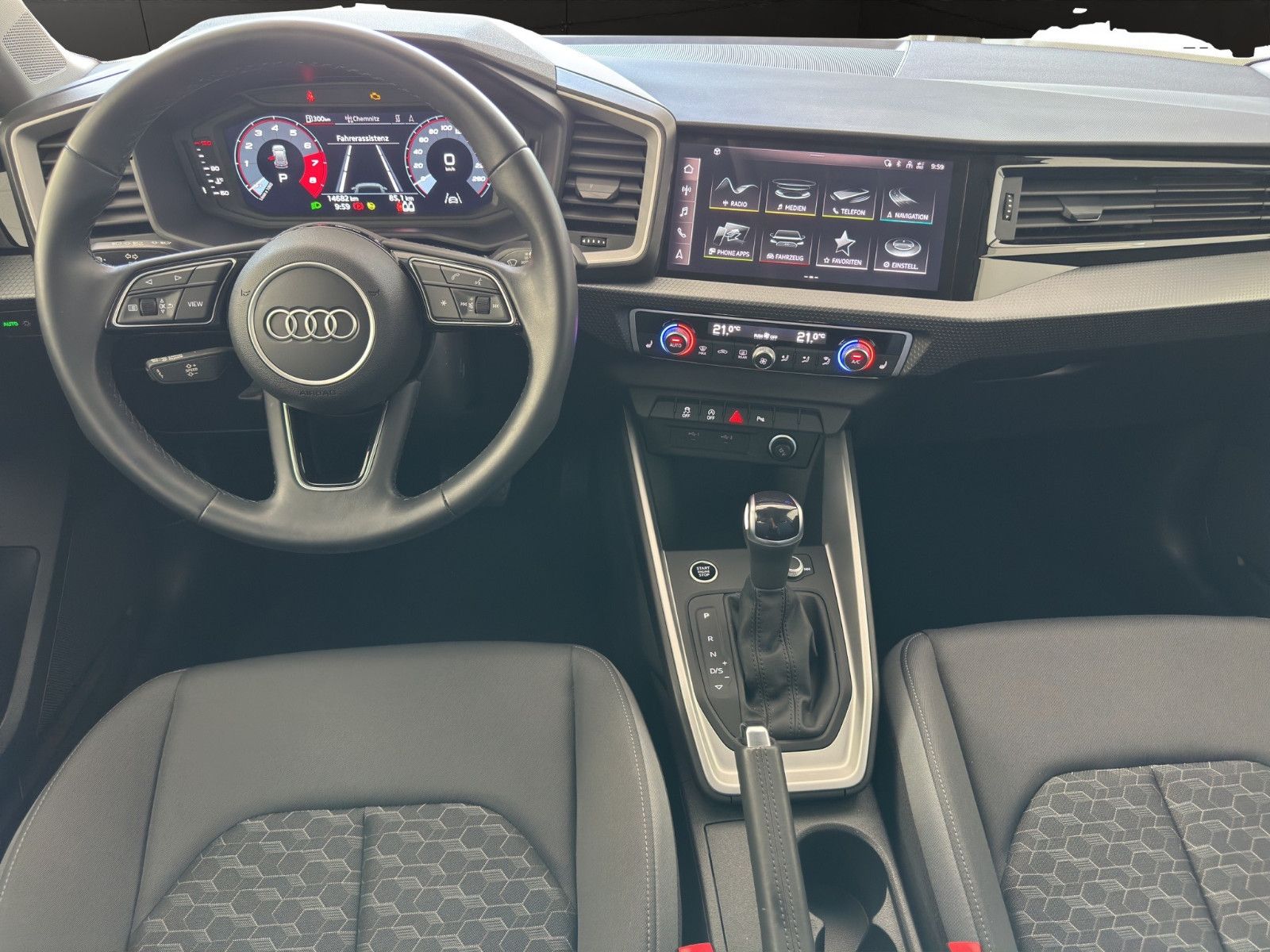 Audi A1 Sportback 35 TFSI S tr. PLUS - Samsaru's Car Outlet