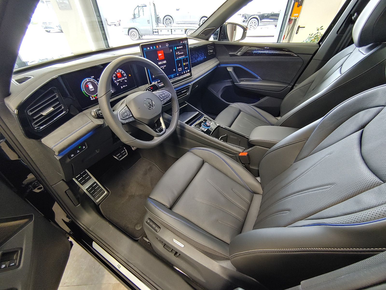 Volkswagen Tiguan eHybrid 200 R-Line Leder/Pano/360°/Sound