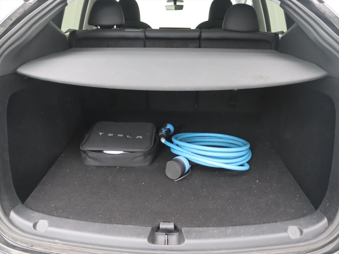 Tesla Model Y Long Range AWD 351pk [ AMD RYZEN+AUTOPIL