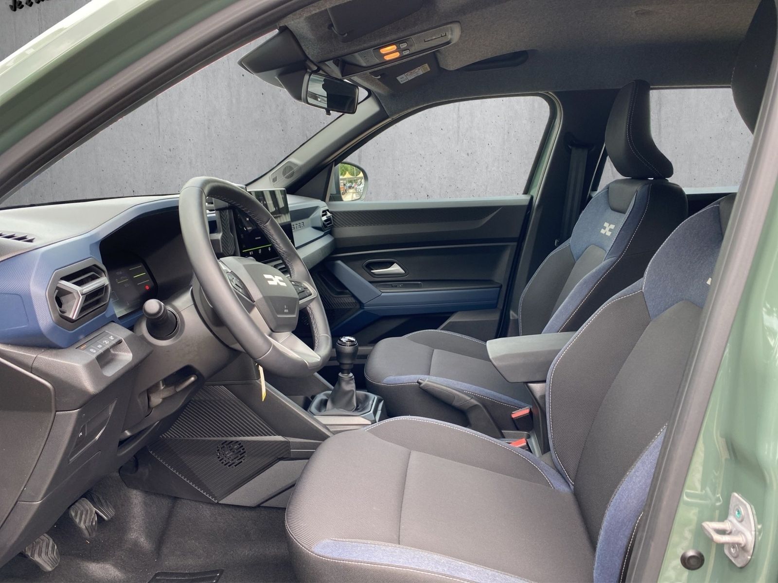 Dacia Duster ECO-G 100 Expression - Samsaru's Car Outlet