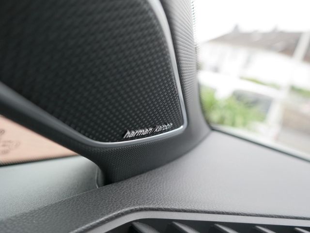 Volkswagen Golf VIII 2.0 TSI GTI DSG - Samsaru's Car Outlet