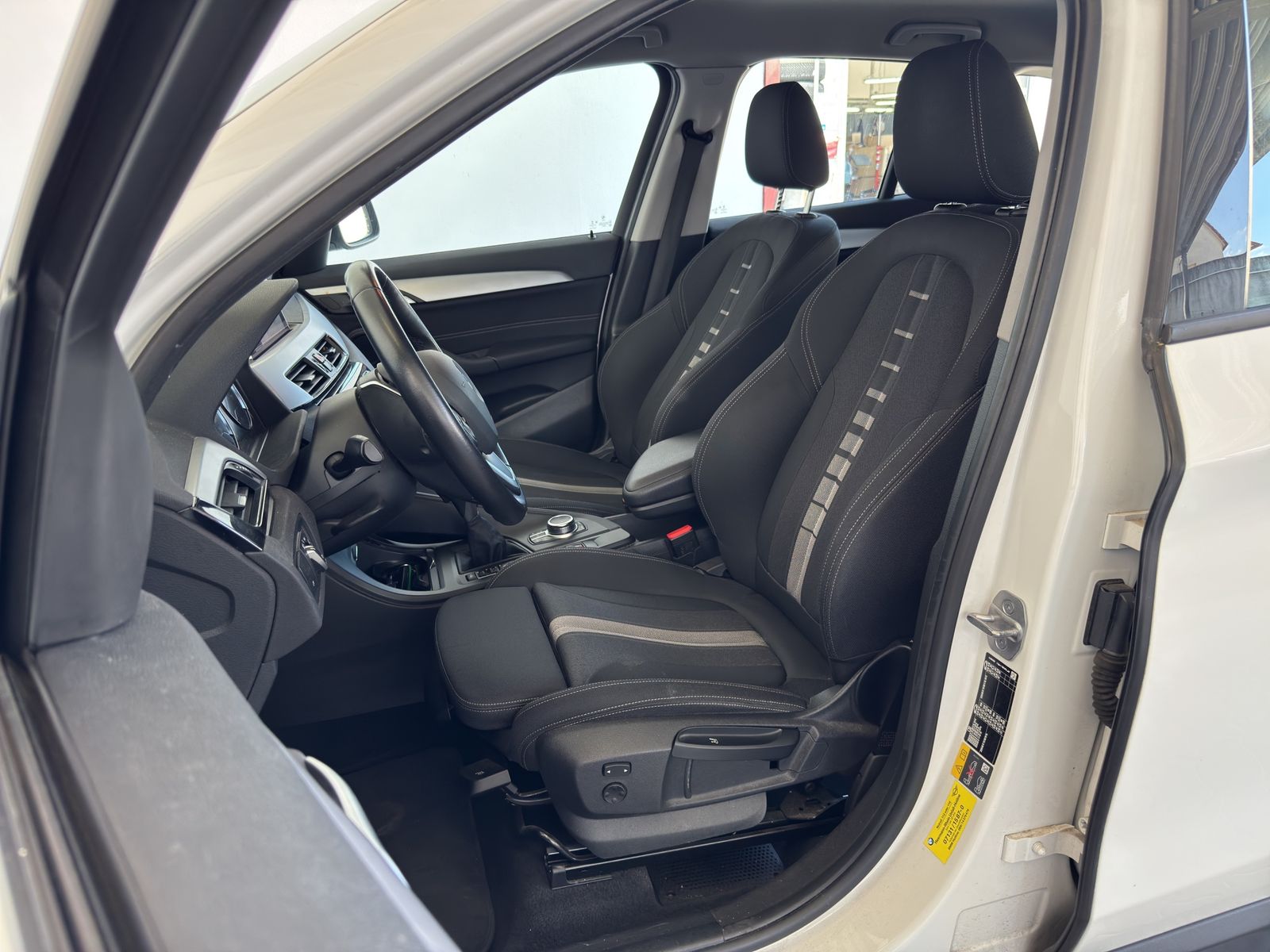 BMW X1 xDrive25e Advantage - Samsaru's Car Outlet