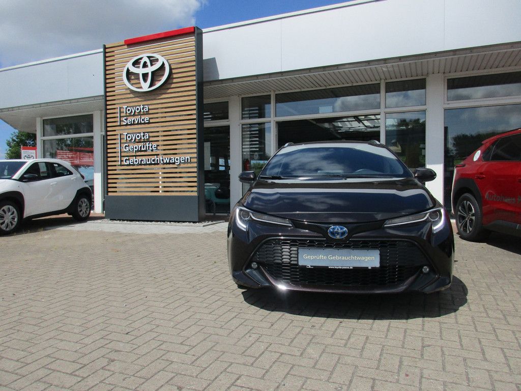 Toyota Corolla Touring Sports 2.0 Hybrid - Samsaru's Car Outlet
