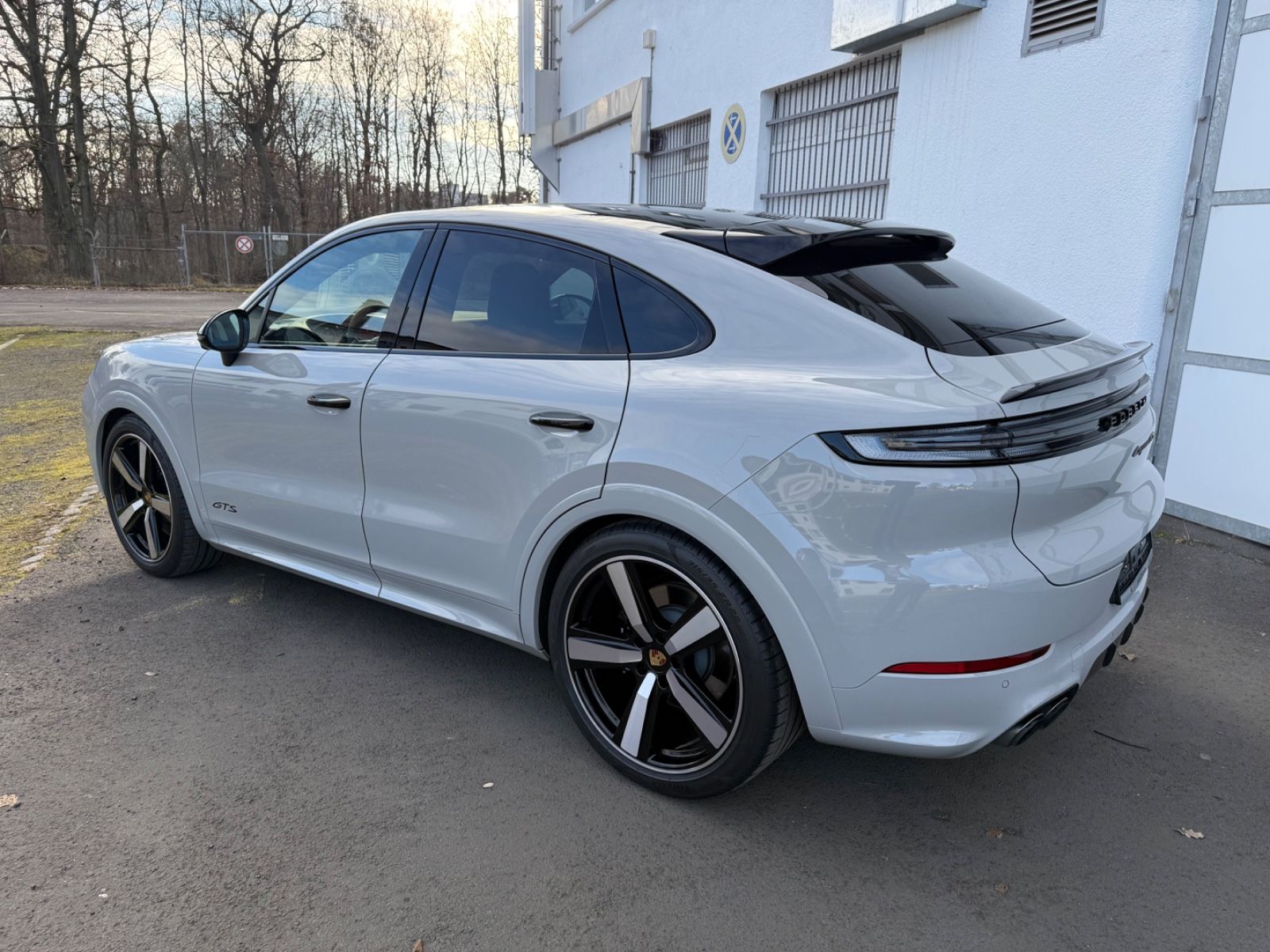 Porsche Cayenne Coupe GTS/BFD/Alu22/AHK/SoftC/VOLL