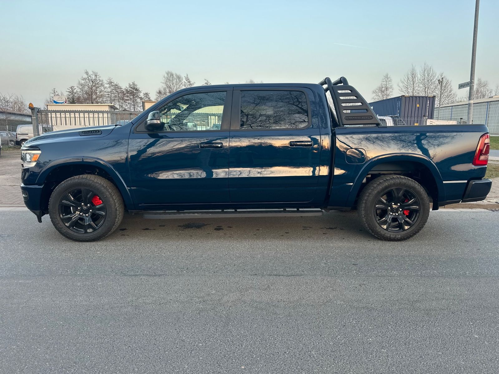 Dodge RAM 1500 LARAMIE CREW CAB 4X4 5.7L LPG