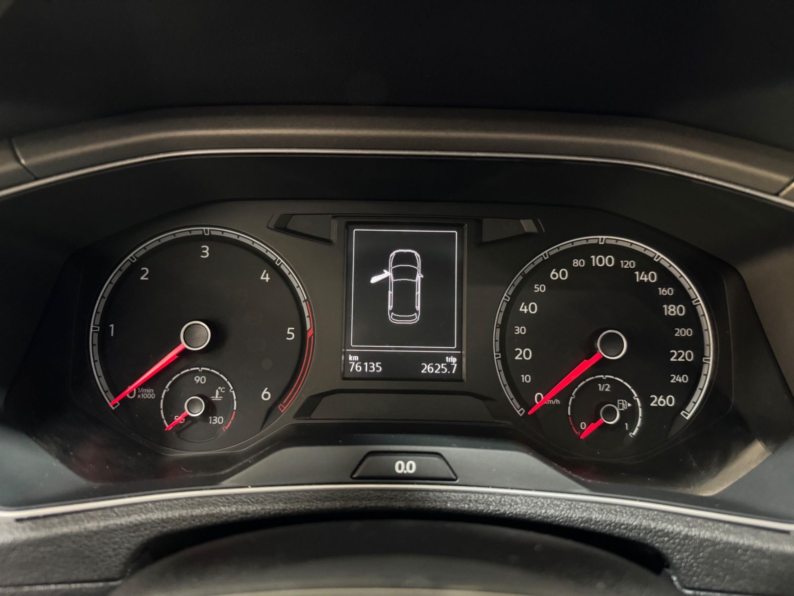 Volkswagen T-Roc Style 2.0 TDI DSG - Samsaru's Car Outlet