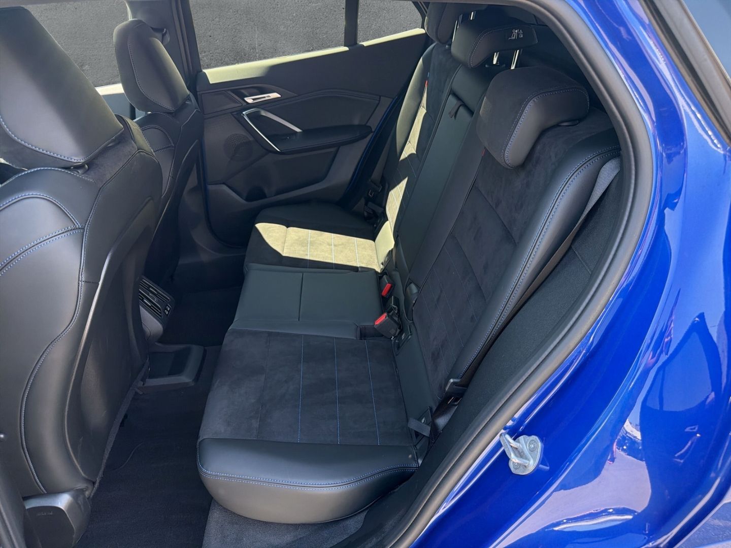 BMW X2 xDrive20d M SPORT 19''LC PROF HuD AHK ACC 360