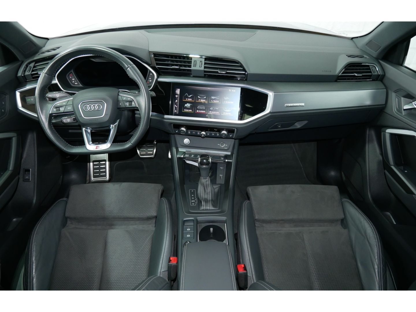 Audi Q3 40 TDI q S line - Samsaru's Car Outlet