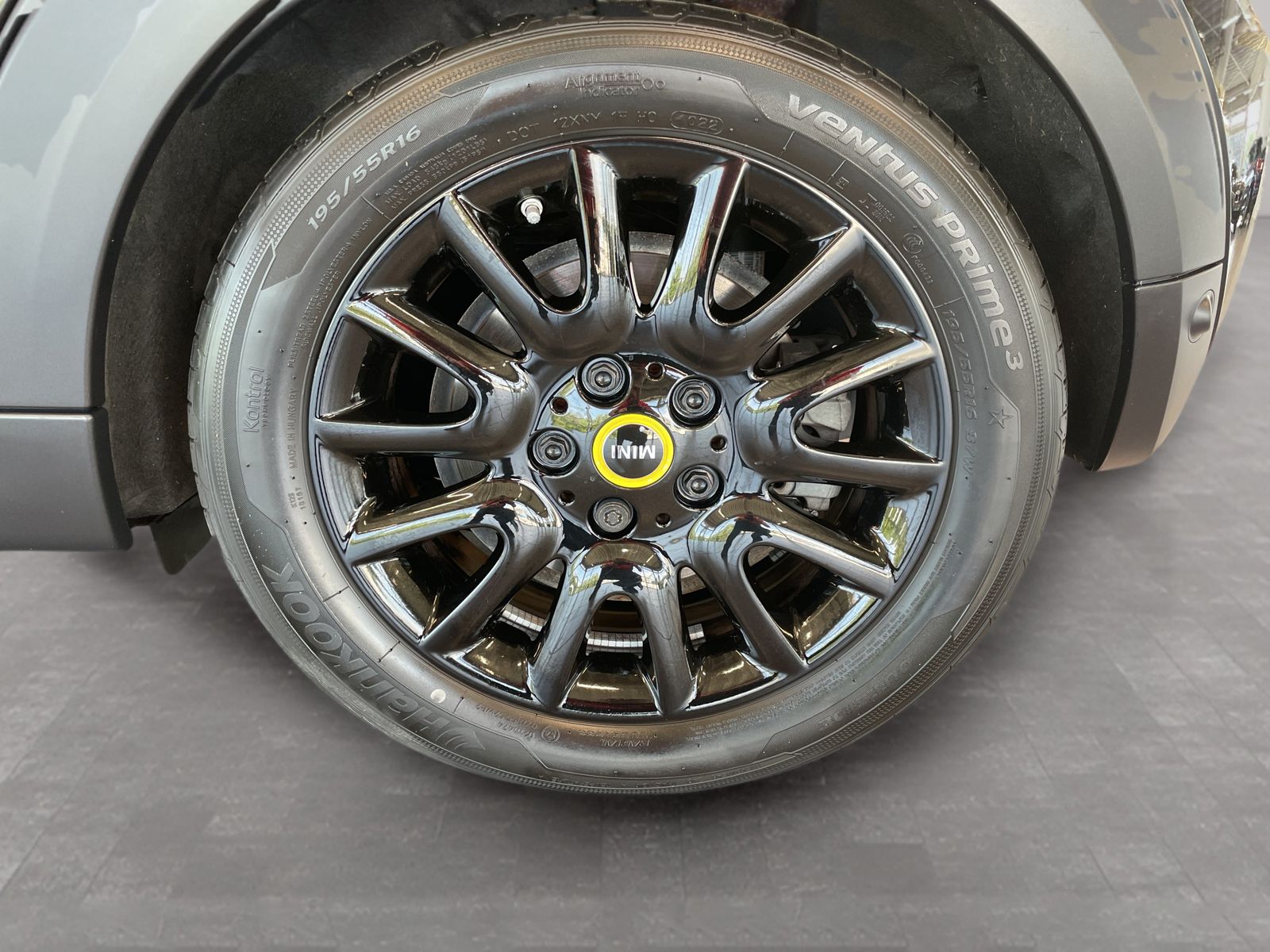 MINI Cooper SE - Samsaru's Car Outlet