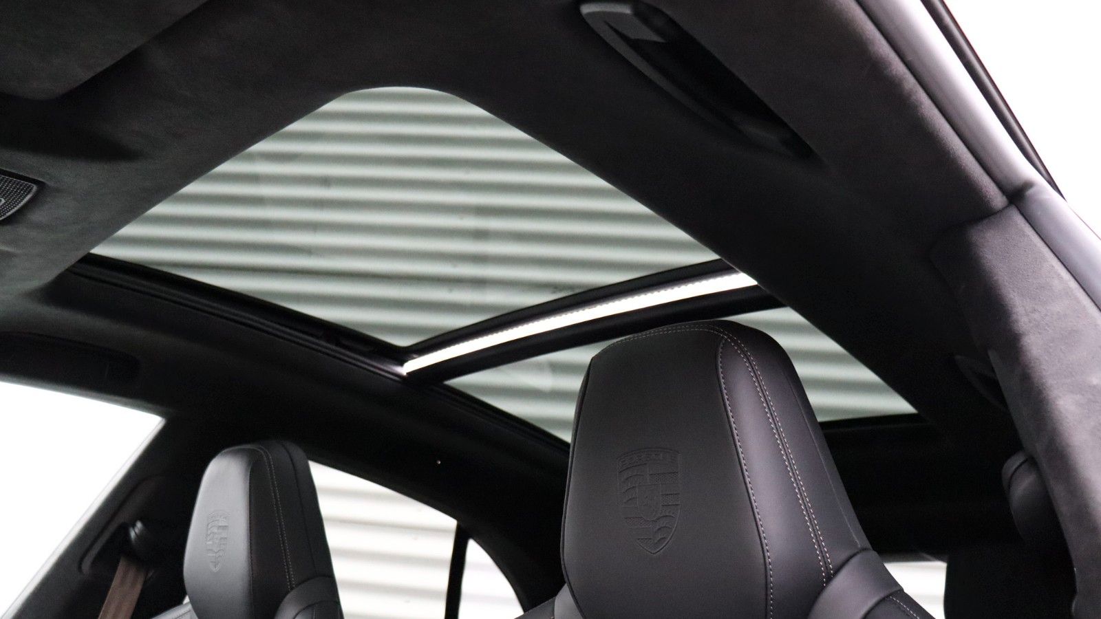 Porsche Macan Electric Turbo, Innodr. Pano,HUD,AHK, BOSE