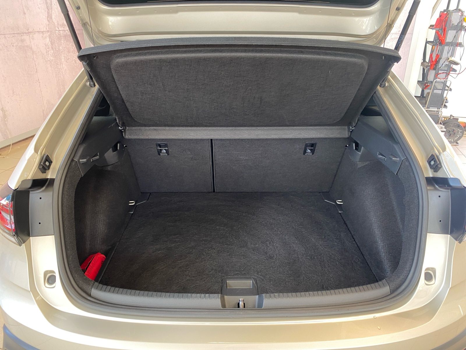 Volkswagen Taigo Move 1.5 TSI DSG - Samsaru's Car Outlet