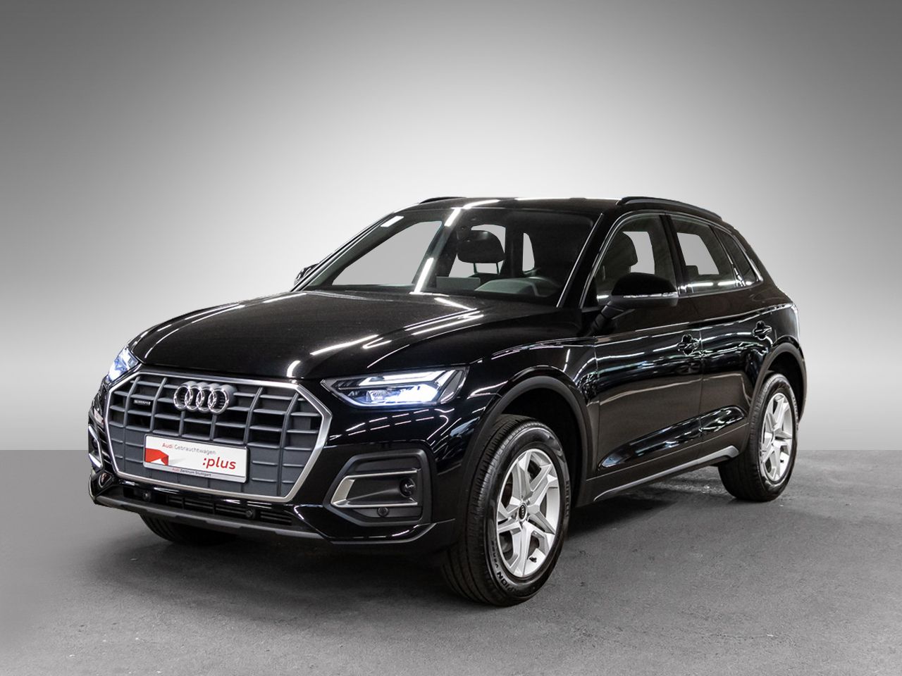 Audi Q5 40 TFSI quattro - Samsaru's Car Outlet