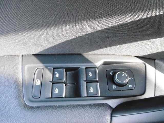 Volkswagen Tiguan 1.4 eHybrid Elegance - Samsaru's Car Outlet
