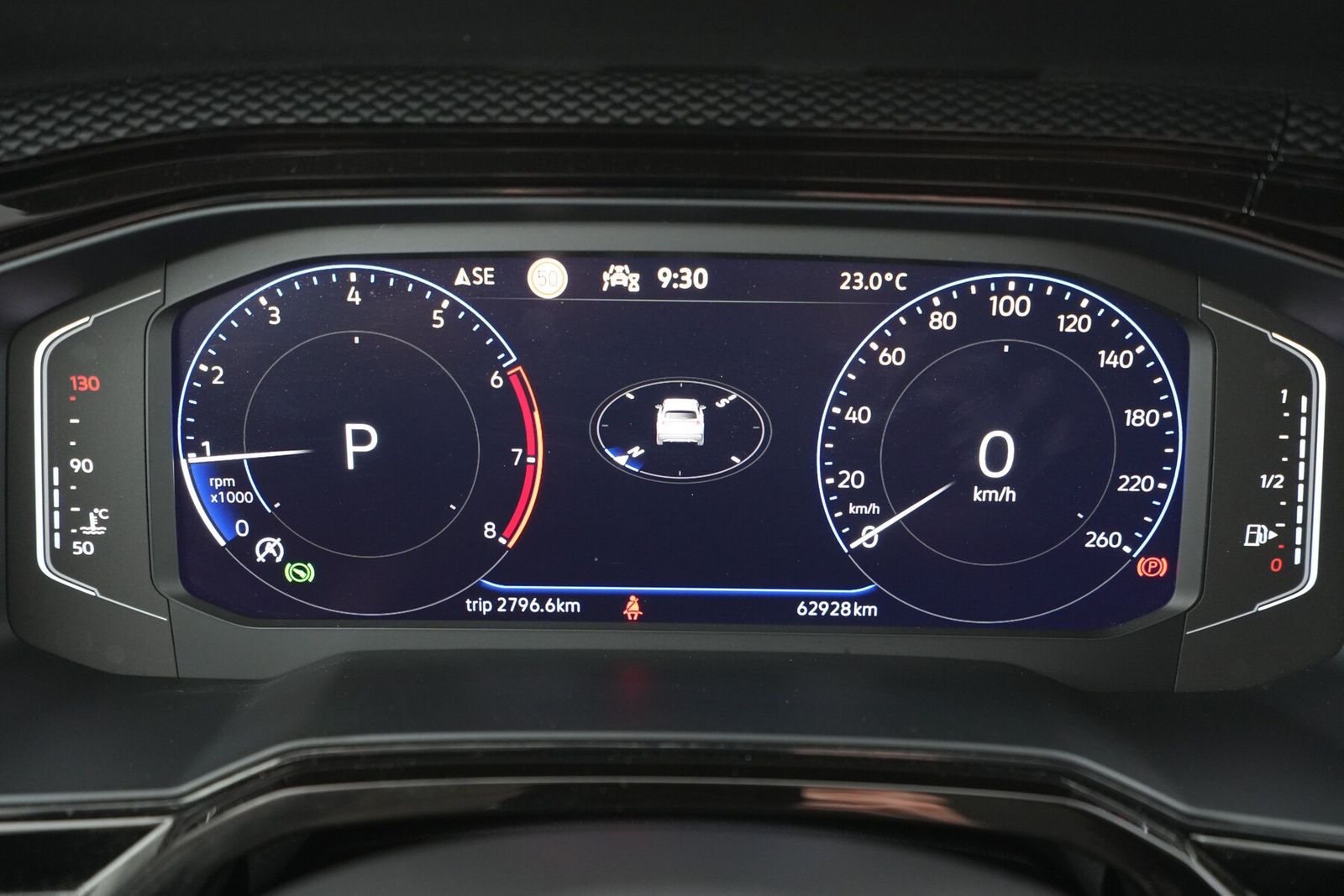 Volkswagen Taigo 1.0 TSI Life - Samsaru's Car Outlet