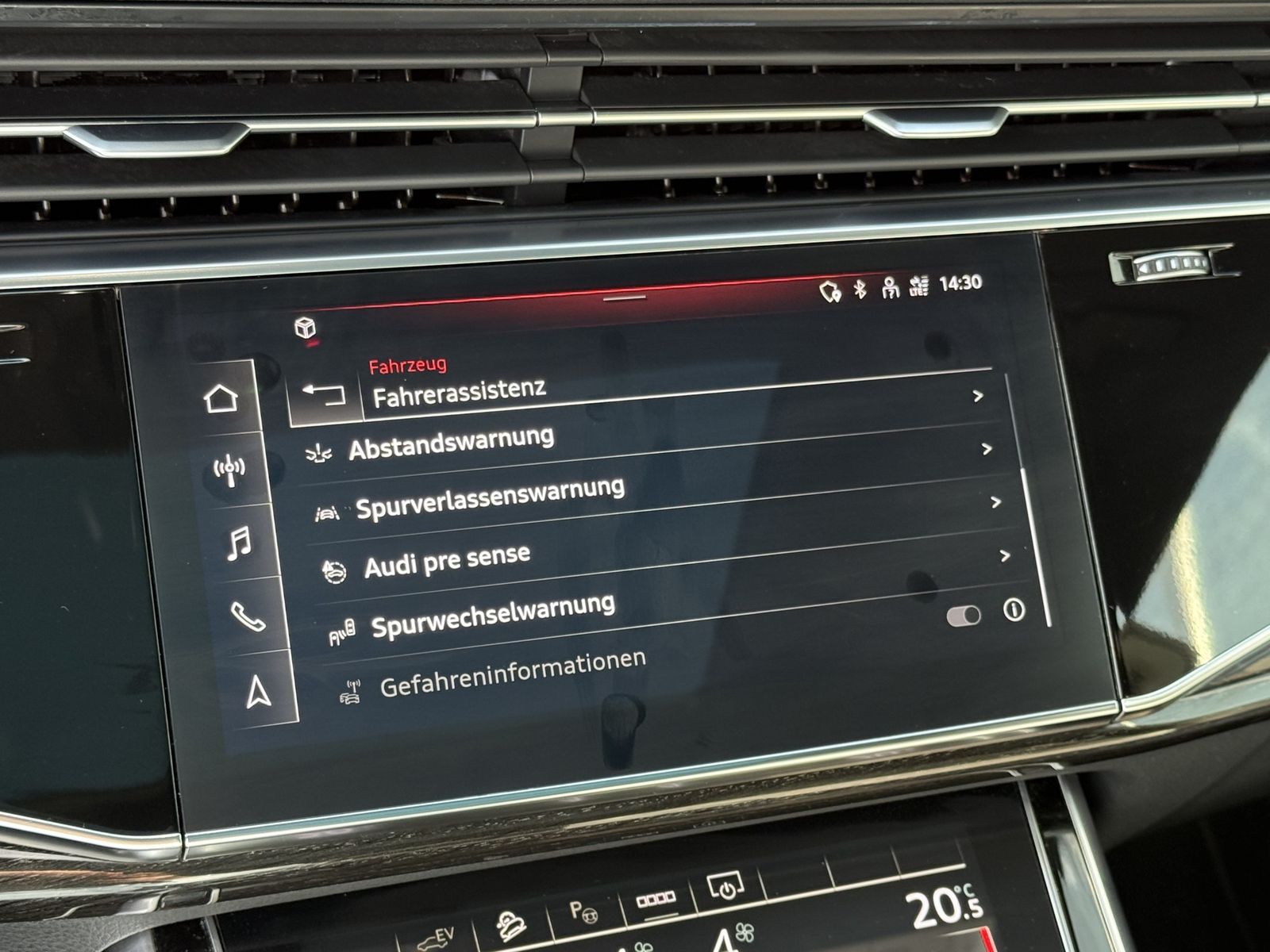 Audi Q8 55 TFSI e quattro tiptronic S line NP113.585€