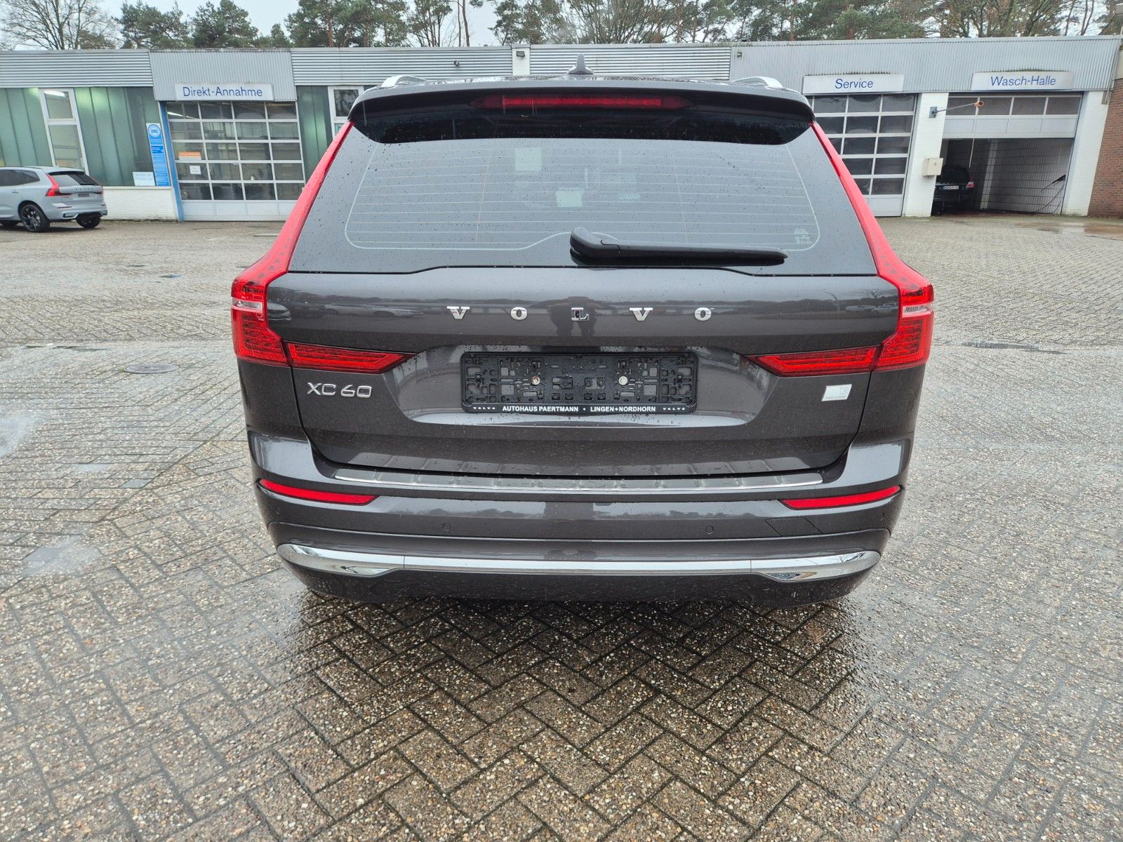 Volvo XC60 Ultimate Bright Recharge Plug-In Hybrid AWD