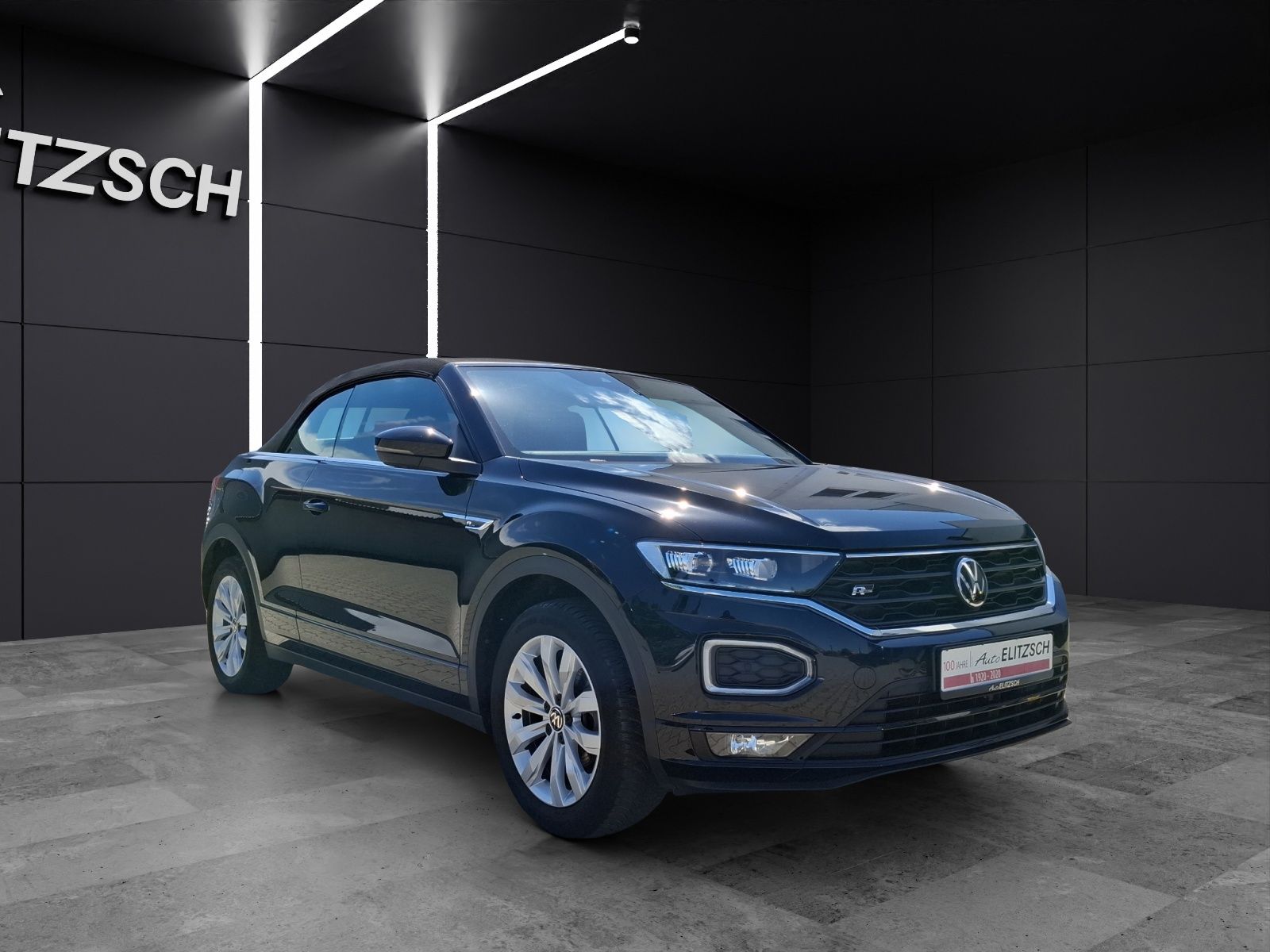 Volkswagen T-Roc TSI R-line DSG - Samsaru's Car Outlet
