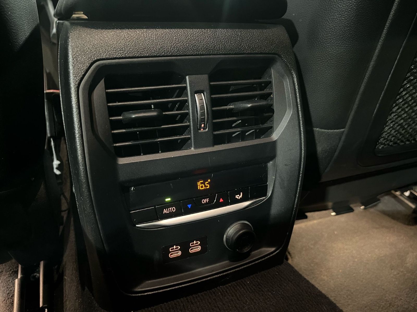 BMW 330 i Touring M Sport - Samsaru's Car Outlet