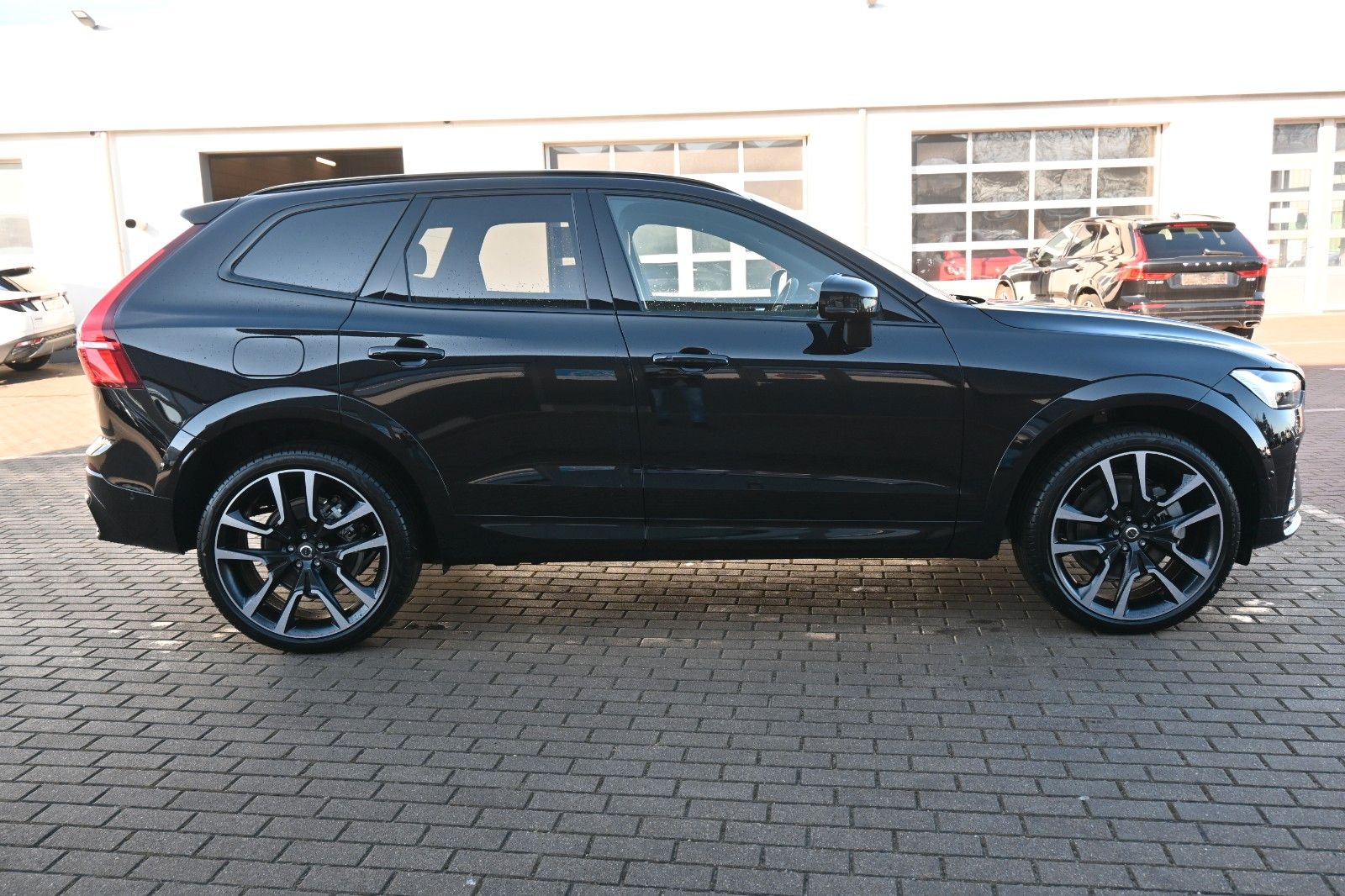 Volvo XC60 B4 D AWD Ultimate Dark*STDHZG*360°*ACC*AHK