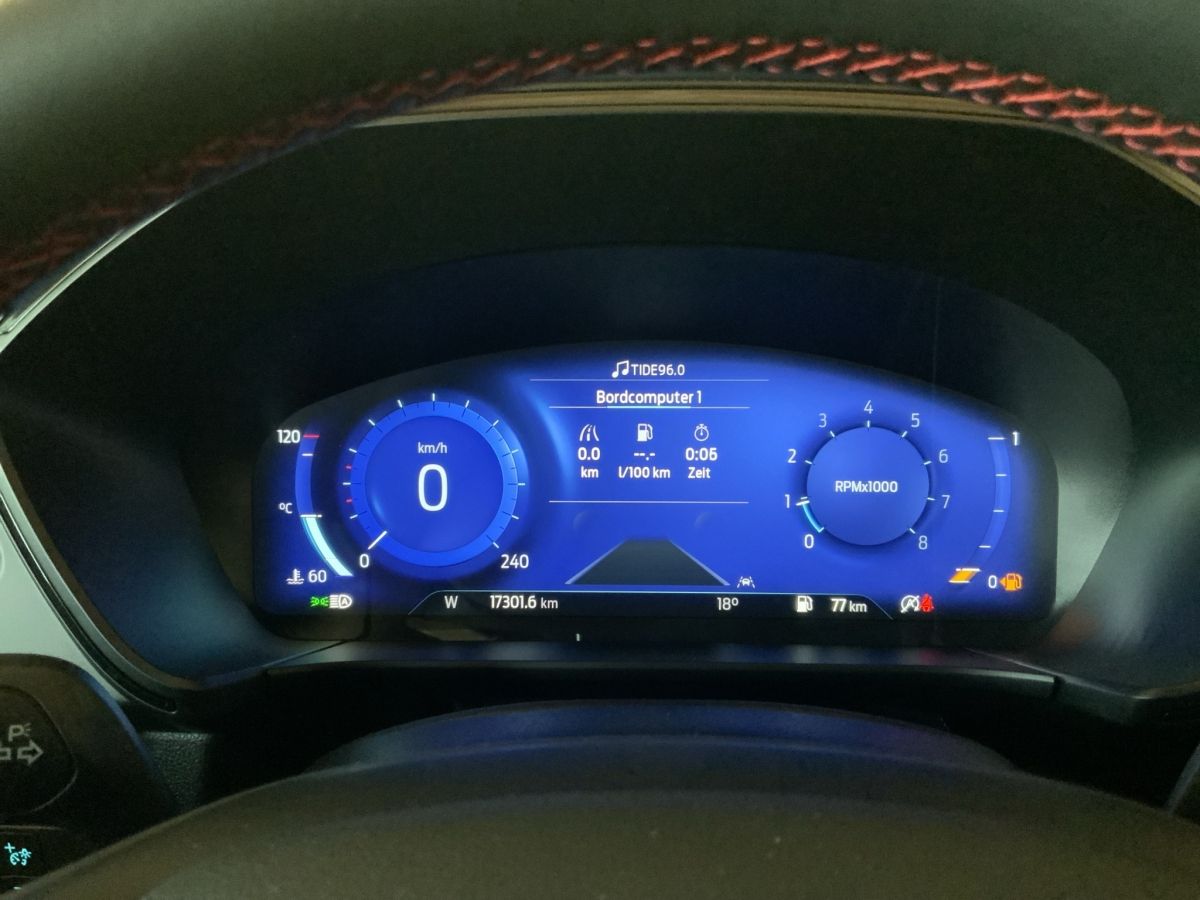Ford Kuga ST-Line X 1.5 EcoBoost - Samsaru's Car Outlet