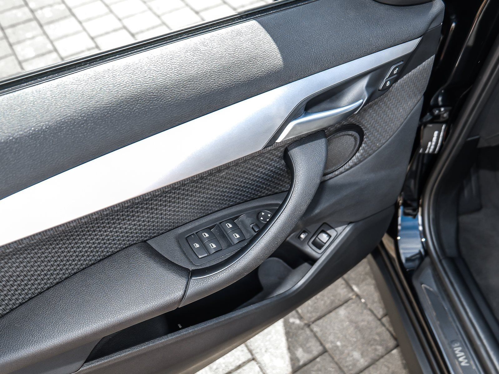 BMW X1 xDrive25e - Samsaru's Car Outlet