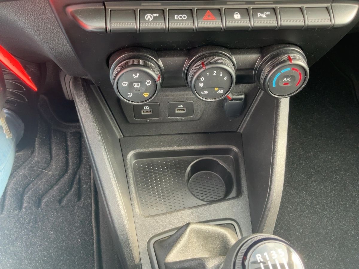 Dacia Duster - Samsaru's Car Outlet