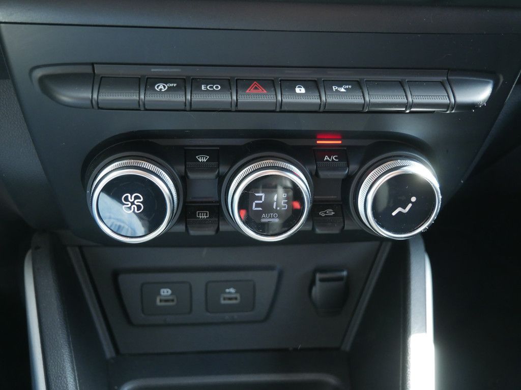 Dacia Duster Prestige TCe 150 EDC 2WD - Samsaru's Car Outlet