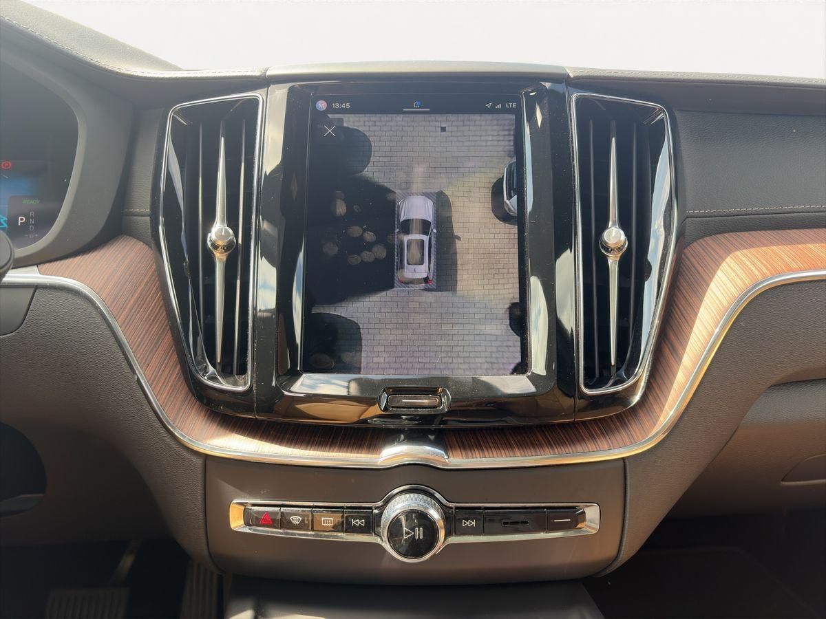 Volvo XC60 T8 AWD Ultimate Bright 360° HUD H/K Pano