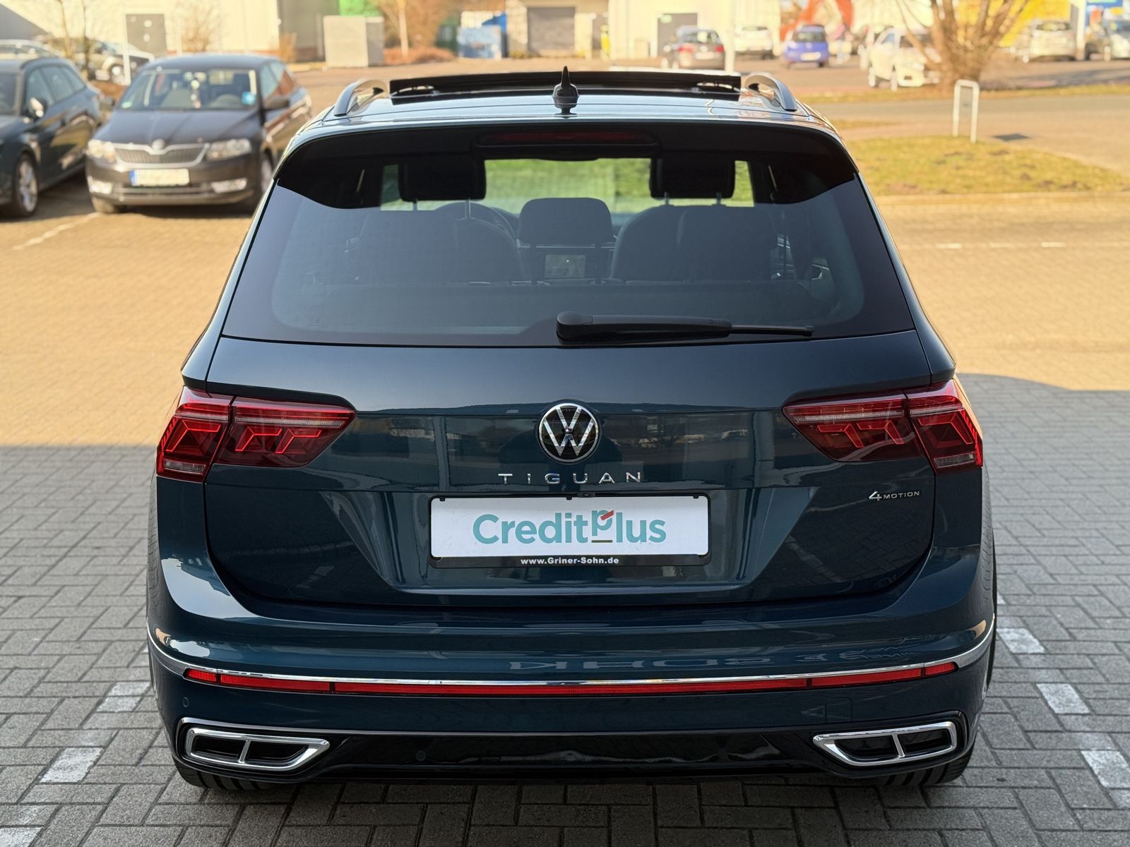 Volkswagen Tiguan R-Line 4-Motion,Pano,AHK,R-Kam,Matrix,ACC