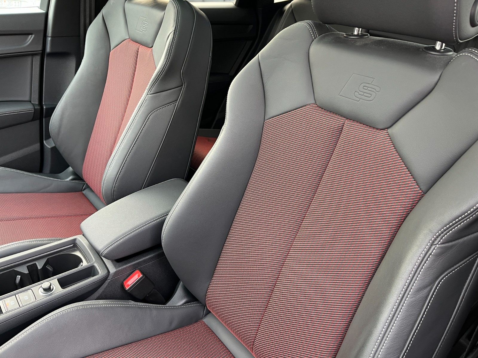 Audi Q3 Sportback 35 TDI quattro S line - Samsaru's Car Outlet